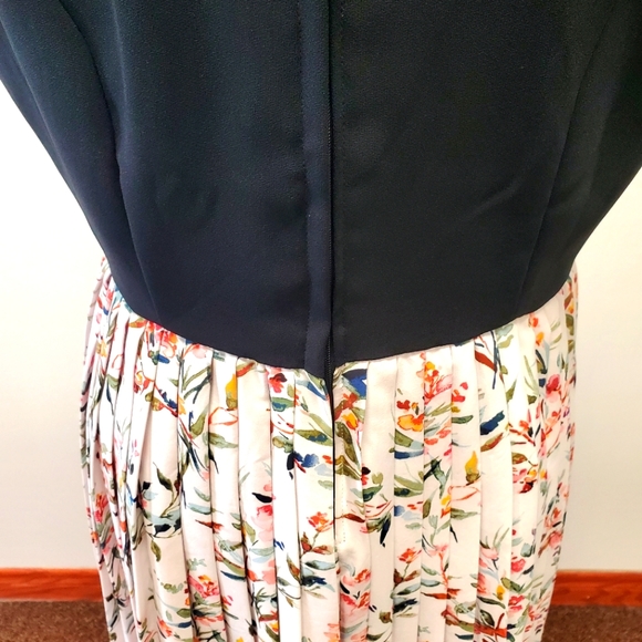 Ted Baker Inspired Dessy Floral Skirt Size 4 - Picture 3 of 16